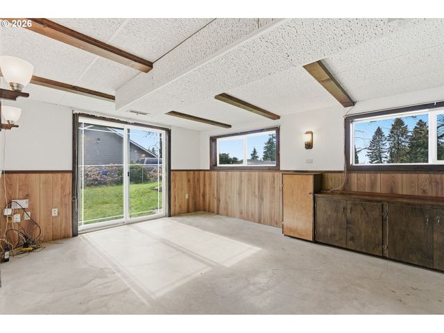 14888 Se WY EAST Ave, Damascus, OR 97089