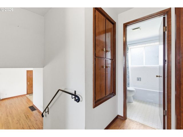 14888 Se WY EAST Ave, Damascus, OR 97089