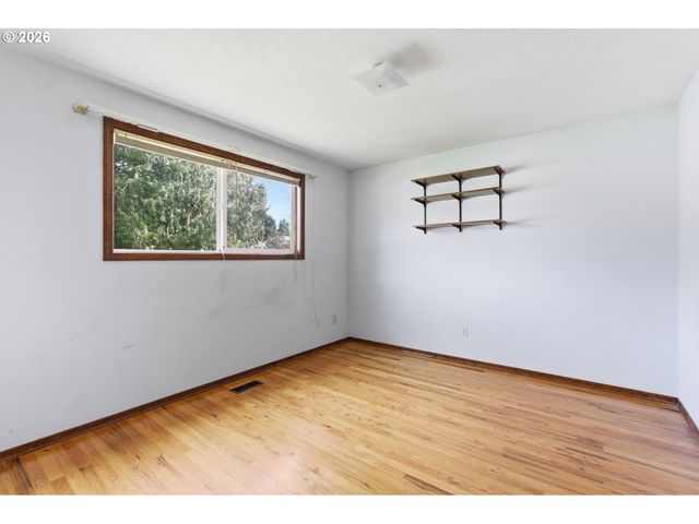 14888 Se WY EAST Ave, Damascus, OR 97089