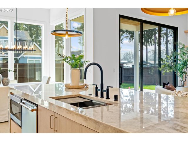 6707 Nw 26TH Ct, Vancouver, WA 98665