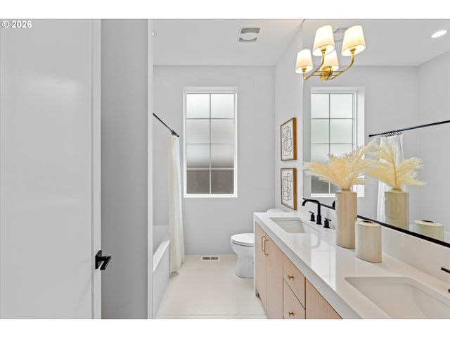 6707 Nw 26TH Ct, Vancouver, WA 98665