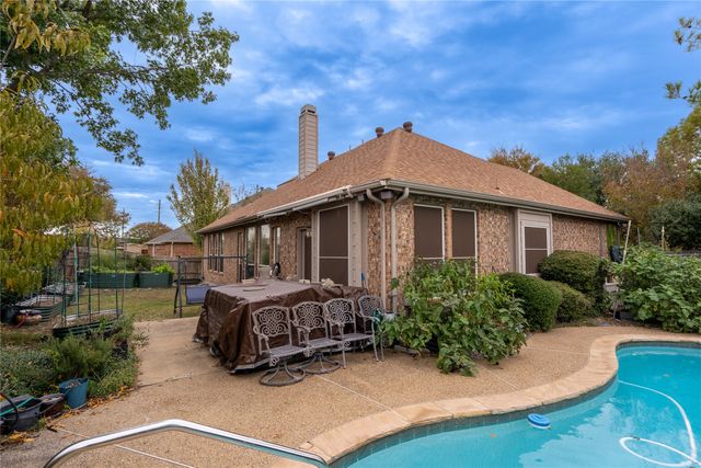 2515 Cambridge Drive, Heath, TX 75032