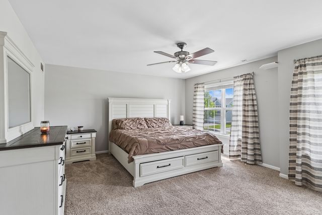 1013 Club Lake Drive, Antioch, IL 60002