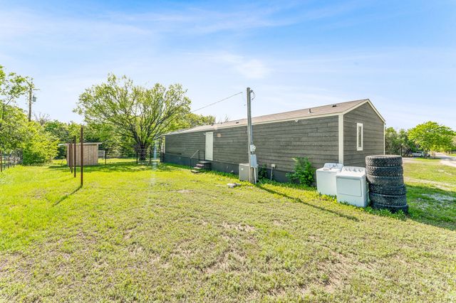 2416 Ivie Lane, Weatherford, TX 76087