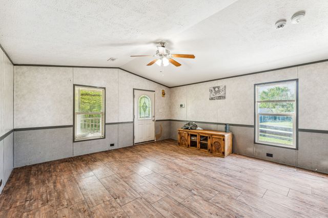 2416 Ivie Lane, Weatherford, TX 76087