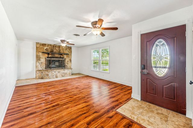 2416 Ivie Lane, Weatherford, TX 76087