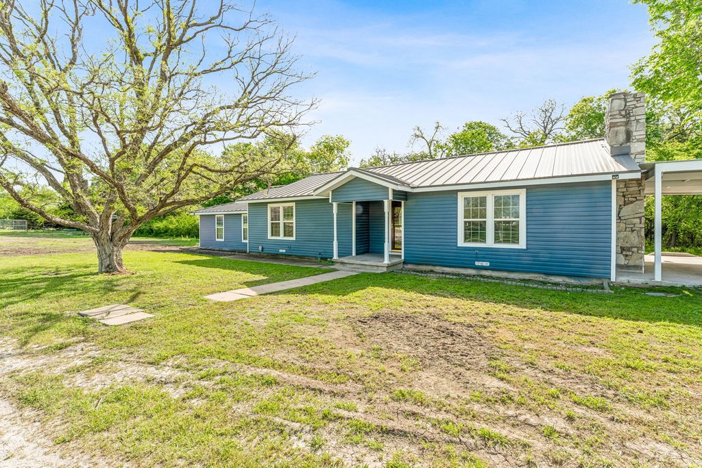 2416 Ivie Lane, Weatherford, TX 76087