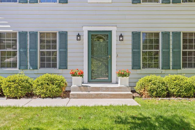 669 Windtree Knolls, Eagan, MN 55123