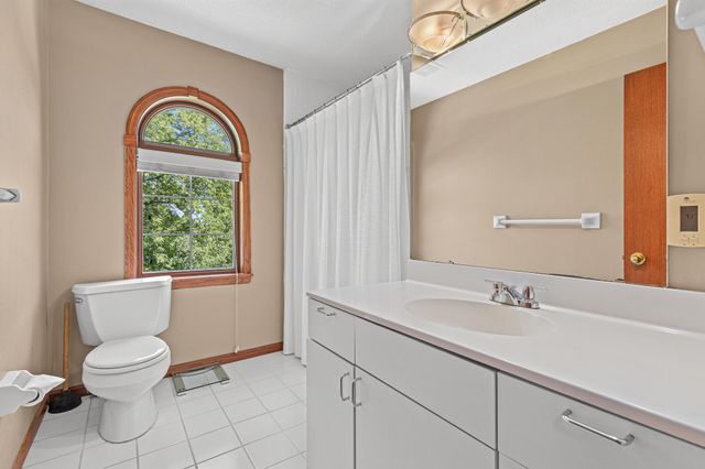 669 Windtree Knolls, Eagan, MN 55123
