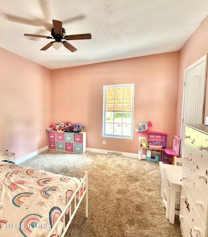 607 Church St, Loudon, TN 37774