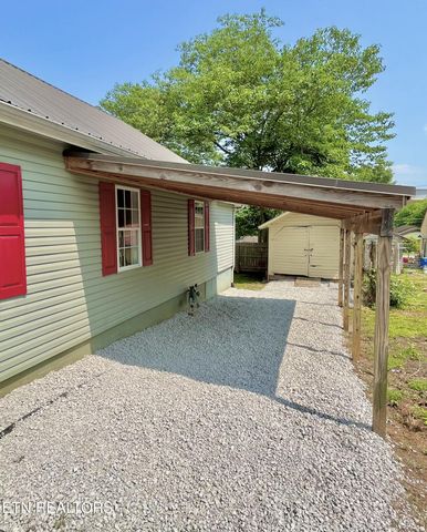 607 Church St, Loudon, TN 37774