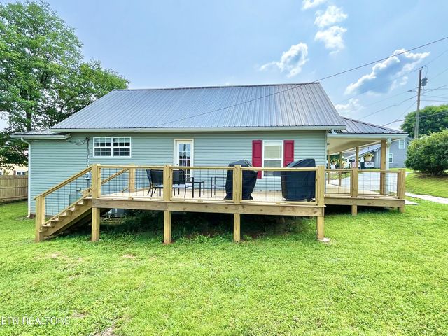 607 Church St, Loudon, TN 37774
