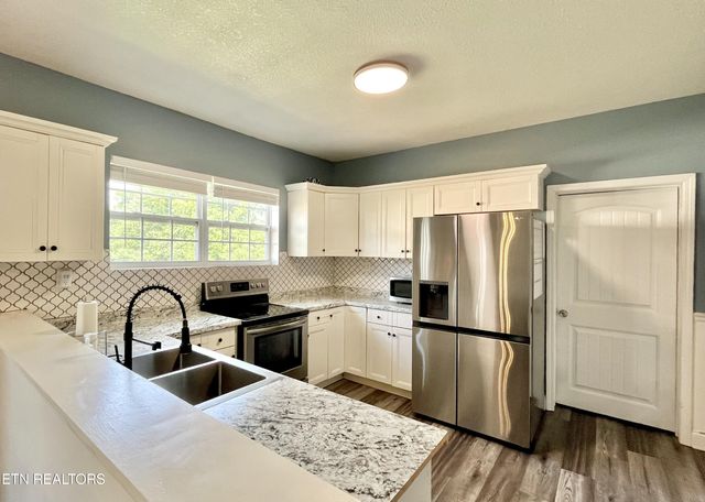 607 Church St, Loudon, TN 37774