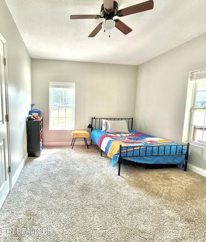 607 Church St, Loudon, TN 37774