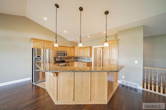 408 Tapitio Drive, Idaho Falls, ID 83401