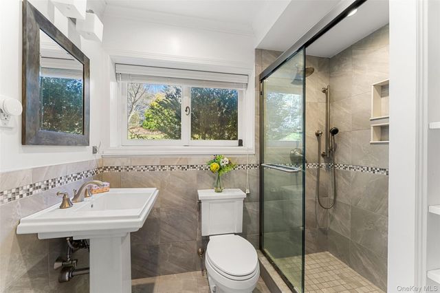 7 Dogwood Lane, Irvington, NY 10533