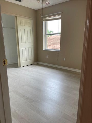 19250 NW 12TH Manor, Pembroke Pines, FL 33029