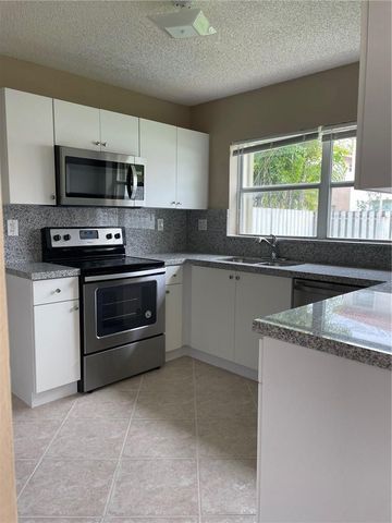 19250 NW 12TH Manor, Pembroke Pines, FL 33029