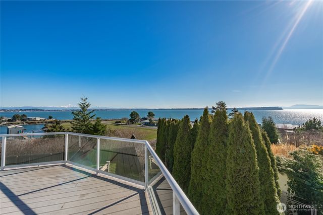 8024 Chinook Way, Blaine, WA 98230