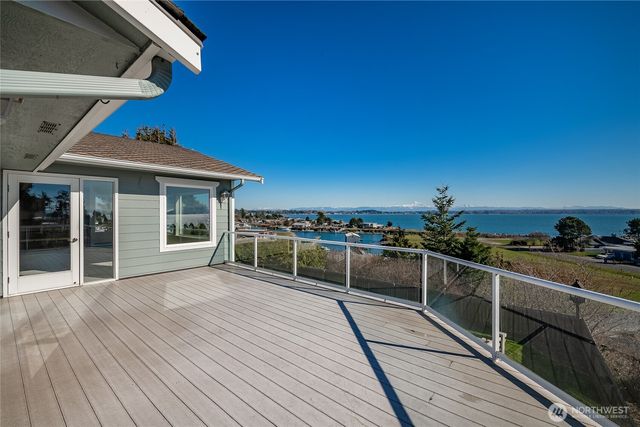 8024 Chinook Way, Blaine, WA 98230