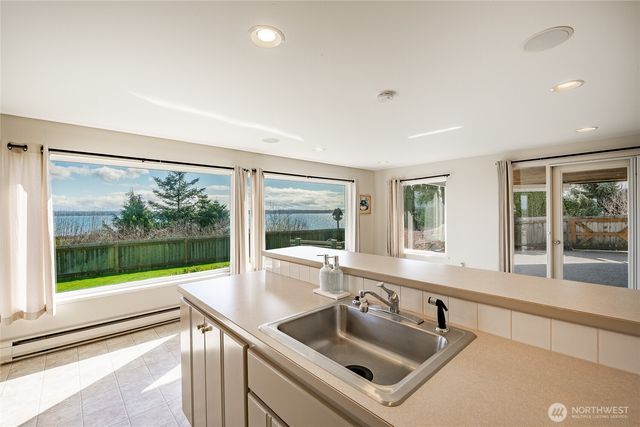 8024 Chinook Way, Blaine, WA 98230