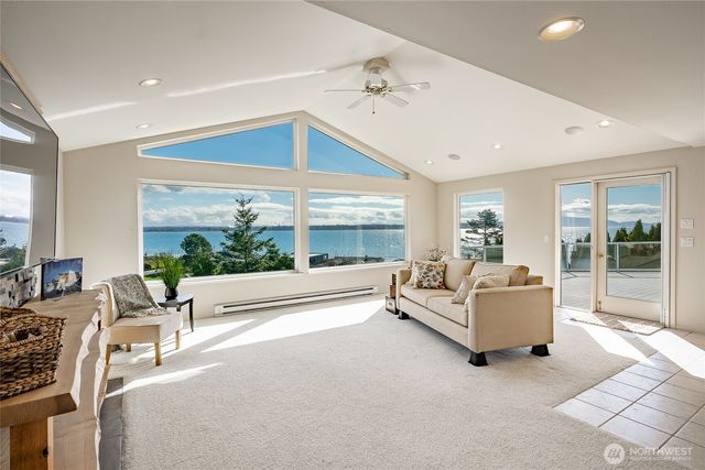 8024 Chinook Way, Blaine, WA 98230