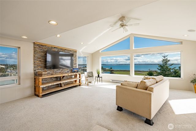 8024 Chinook Way, Blaine, WA 98230