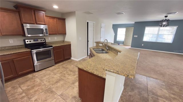 27507 DESERT WILLOW WAY, Wesley Chapel, FL 33544