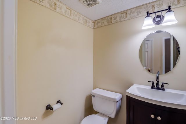 2071 Stone Bridge Drive, Biloxi, MS 39532