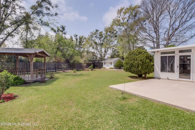 2071 Stone Bridge Drive, Biloxi, MS 39532
