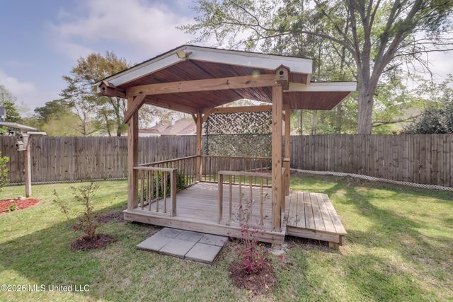 2071 Stone Bridge Drive, Biloxi, MS 39532