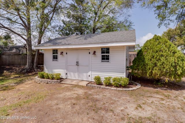 2071 Stone Bridge Drive, Biloxi, MS 39532