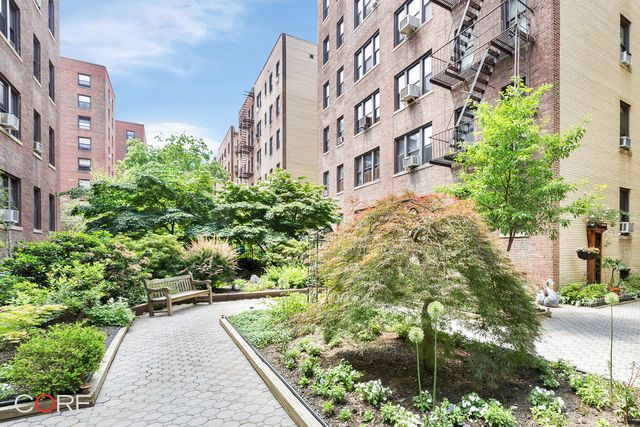 3516 85th St Apt 3C, New York City, NY 11372