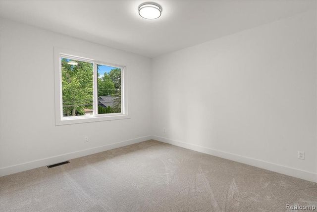 8774 Speedway Drive, Shelby Twp, MI 48317