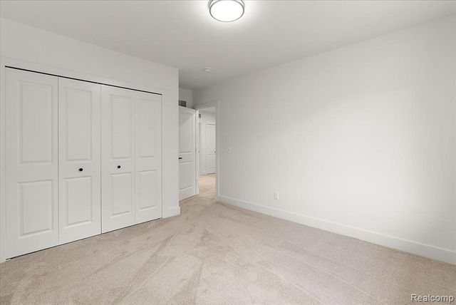 8774 Speedway Drive, Shelby Twp, MI 48317