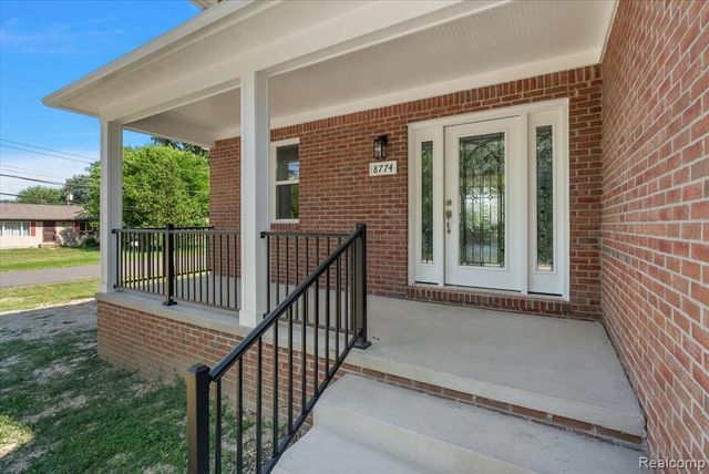 8774 Speedway Drive, Shelby Twp, MI 48317