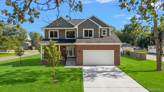 8774 Speedway Drive, Shelby Twp, MI 48317