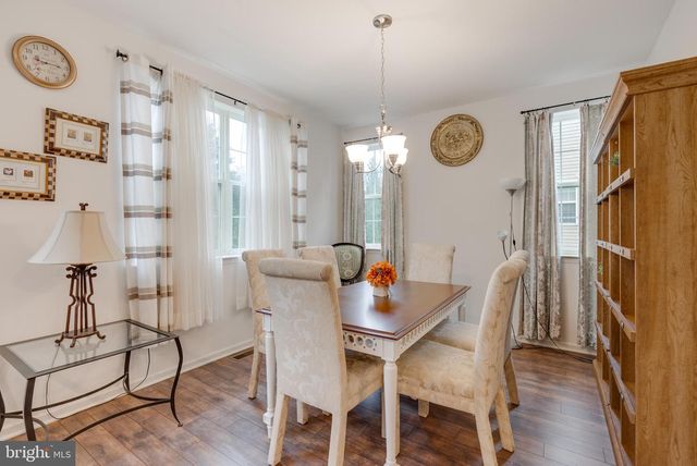 49 CREEKSIDE WAY, Burlington, NJ 08016