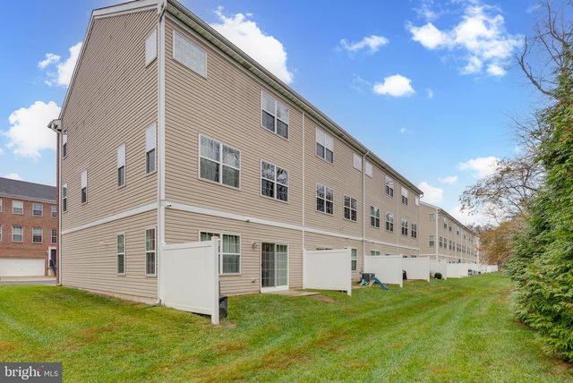 49 CREEKSIDE WAY, Burlington, NJ 08016