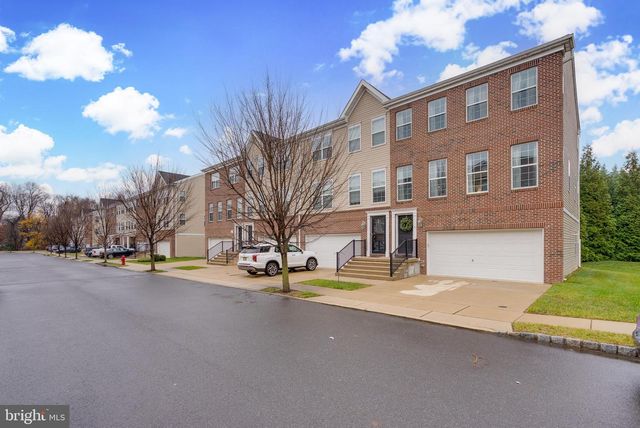 49 CREEKSIDE WAY, Burlington, NJ 08016