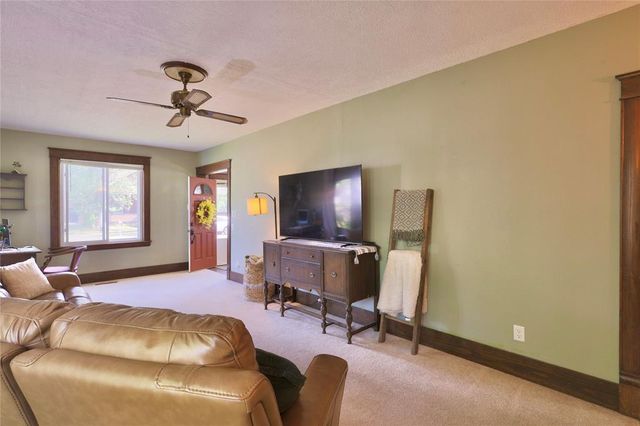 617 Mansfield Street, Chippewa Falls, WI 54729