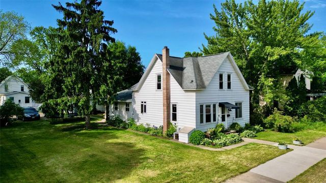617 Mansfield Street, Chippewa Falls, WI 54729