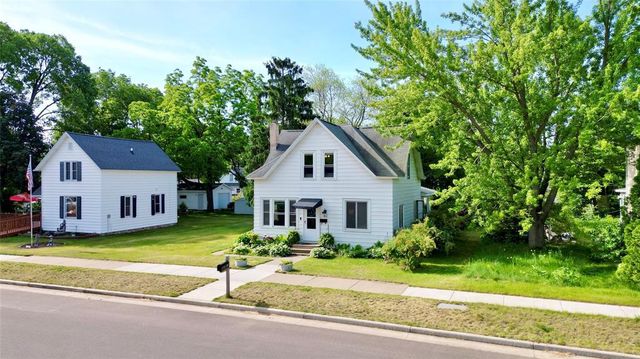617 Mansfield Street, Chippewa Falls, WI 54729