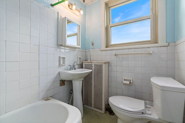 2738 MOUNT ROYAL ROAD, Squirrel Hill, PA 15217