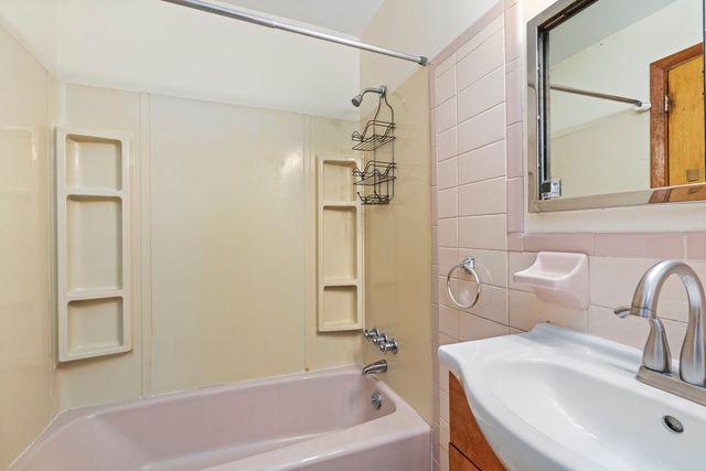 2738 MOUNT ROYAL ROAD, Squirrel Hill, PA 15217