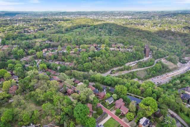 2738 MOUNT ROYAL ROAD, Squirrel Hill, PA 15217