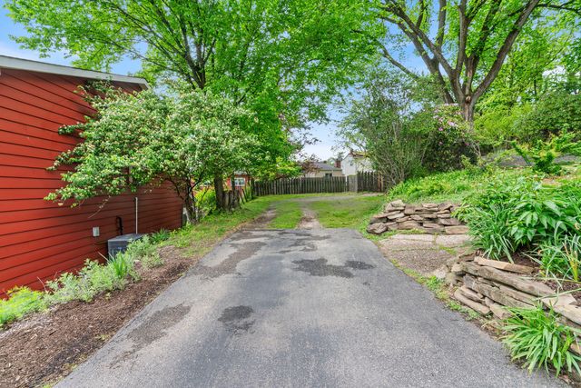 2738 MOUNT ROYAL ROAD, Squirrel Hill, PA 15217