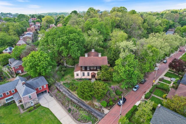 2738 MOUNT ROYAL ROAD, Squirrel Hill, PA 15217