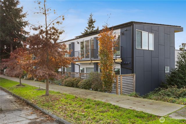 2273 14th Avenue W, Seattle, WA 98119