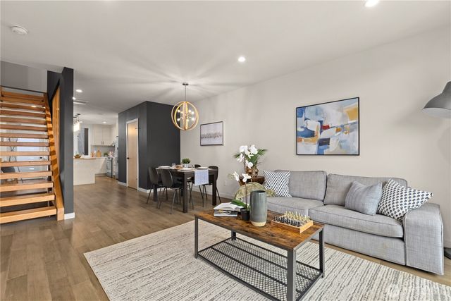 2273 14th Avenue W, Seattle, WA 98119